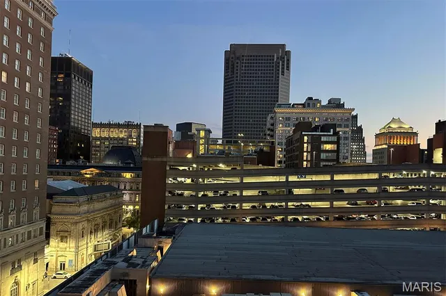 $339,000 | 901 Washington Avenue, Unit 702, St. Louis, MO 63101