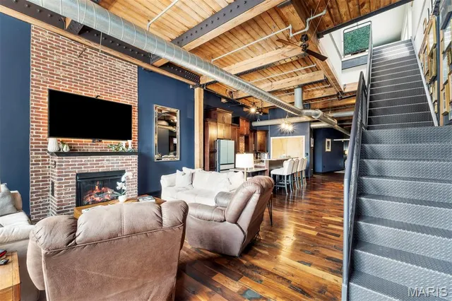 $339,000 | 901 Washington Avenue, Unit 702, St. Louis, MO 63101