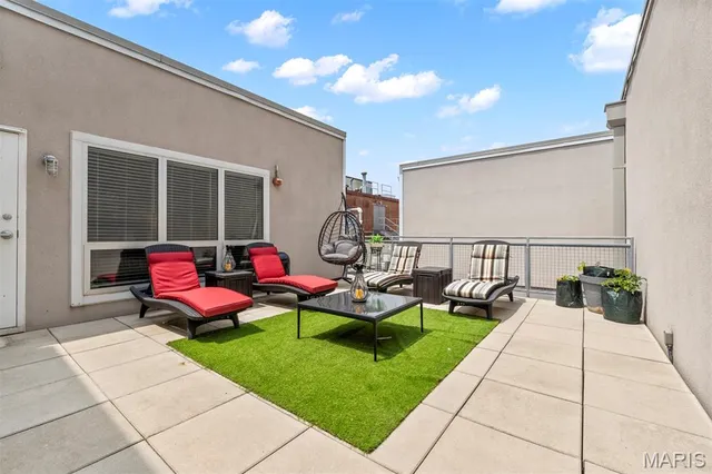 $339,000 | 901 Washington Avenue, Unit 702, St. Louis, MO 63101