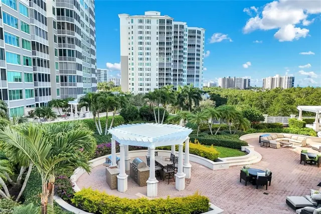 $2,125,000 | 265 Indies Way, Unit 502, Naples, FL 34110