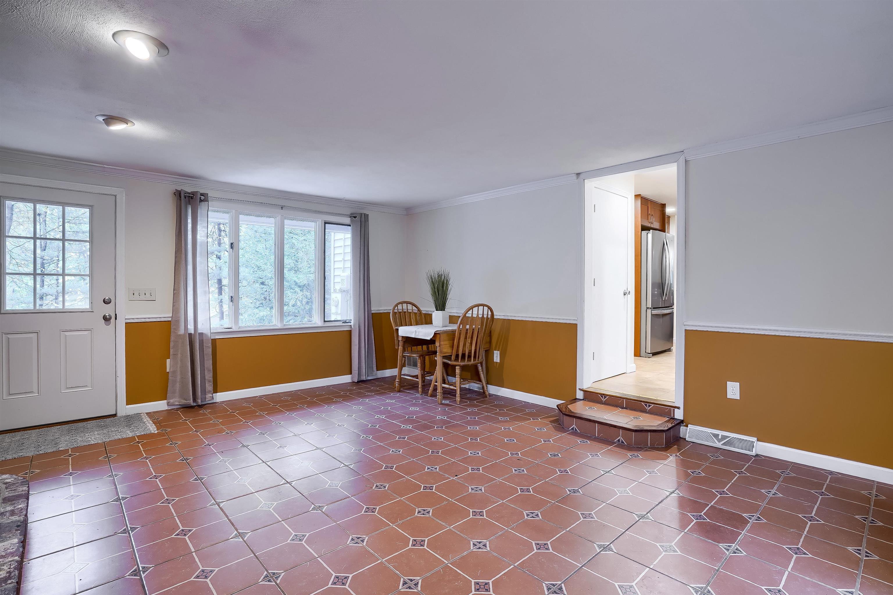 13 Torrey Road Nashua, NH 03063 - Photo 14 of 37 Gallery Image 14