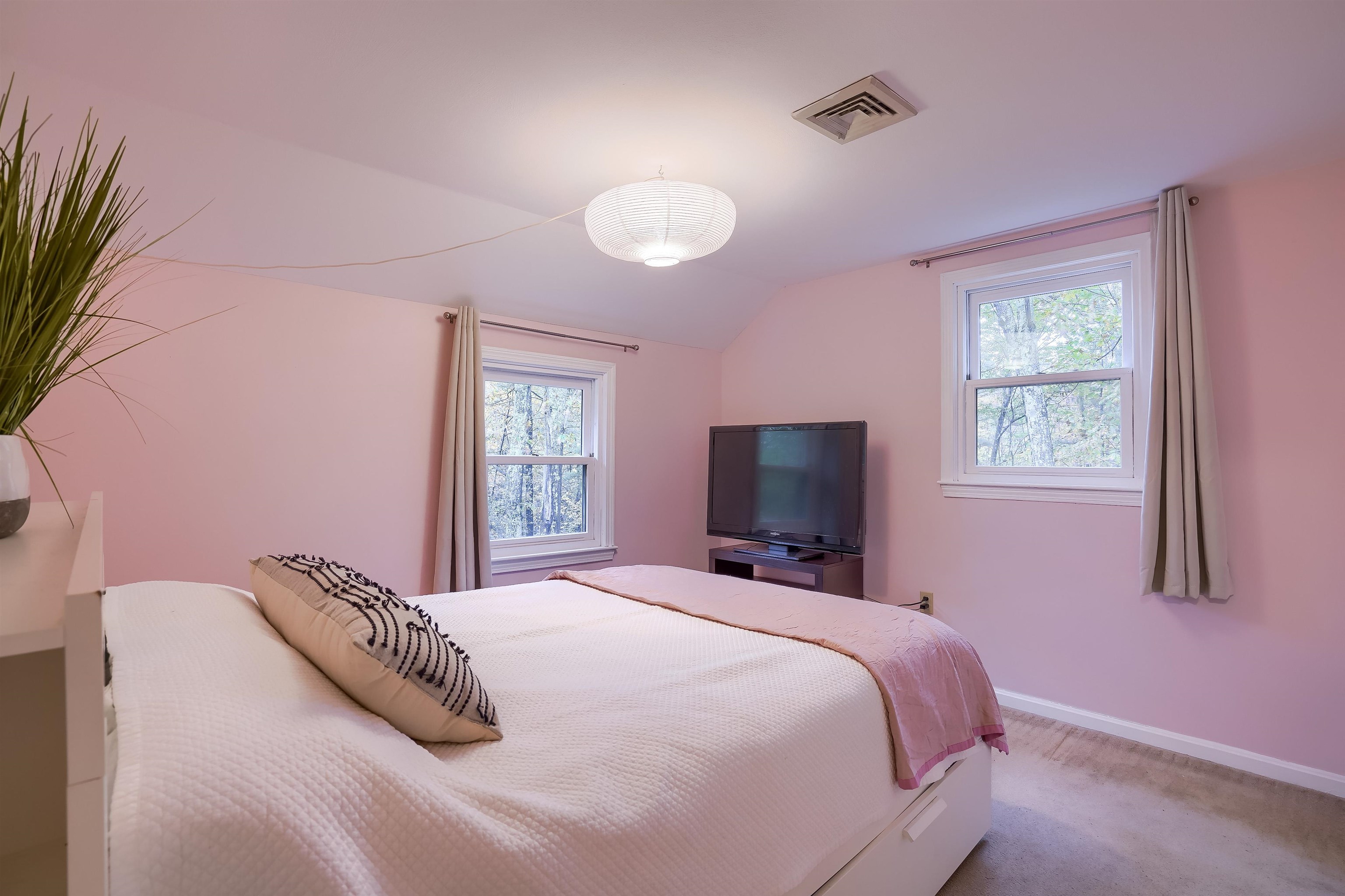 13 Torrey Road Nashua, NH 03063 - Photo 21 of 37 Gallery Image 21