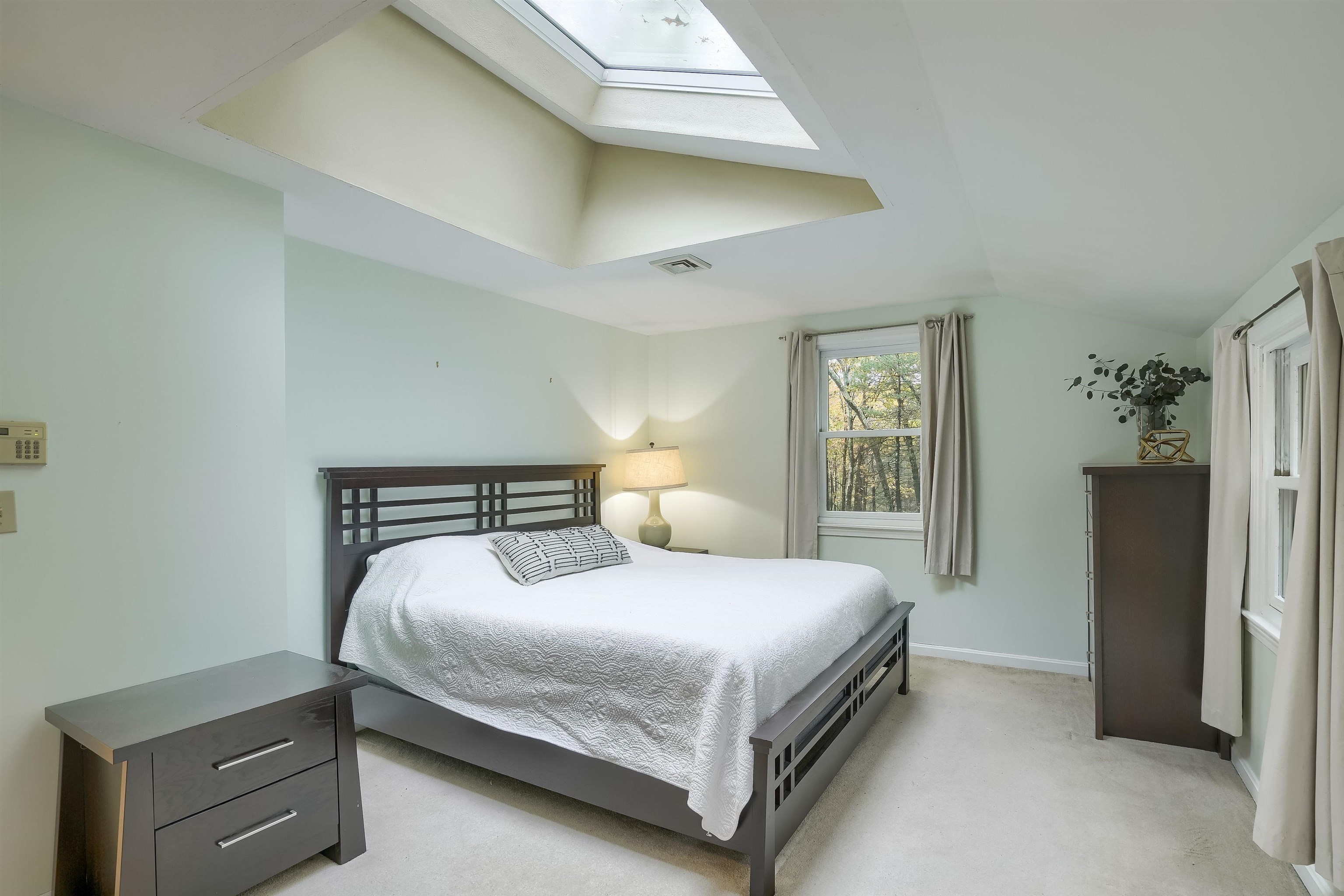 13 Torrey Road Nashua, NH 03063 - Photo 23 of 37 Gallery Image 23