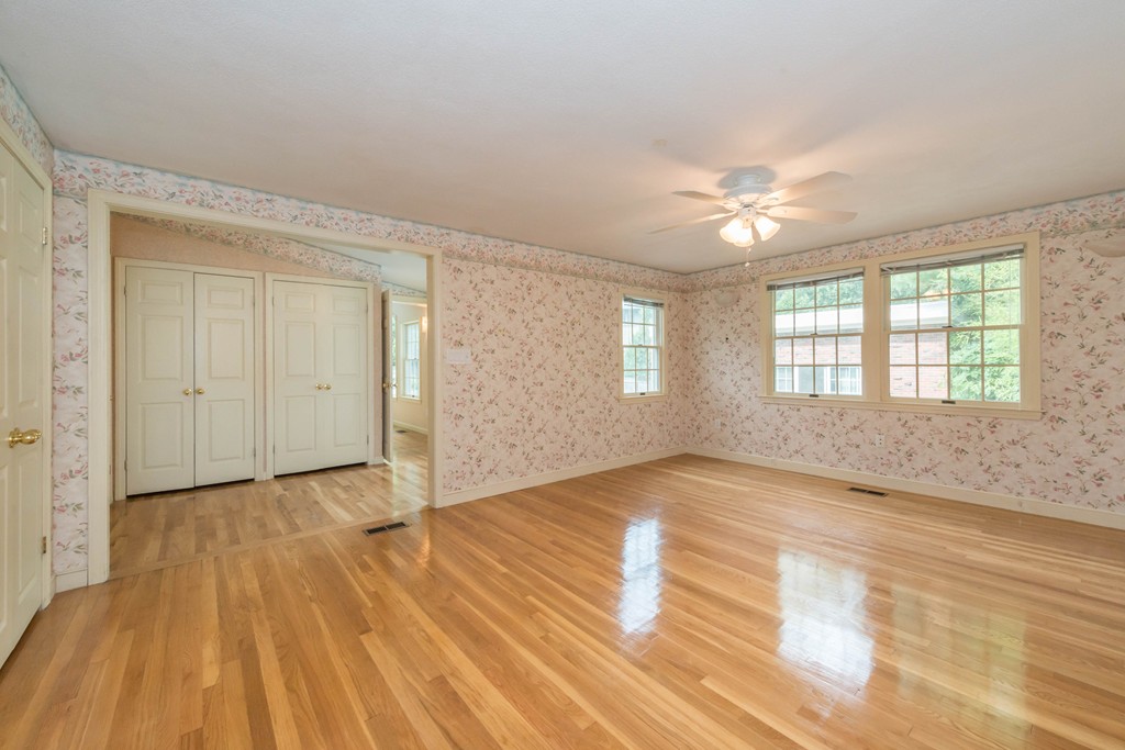 128 Worthen Road Lexington, MA 02421 - Photo 12 of 12