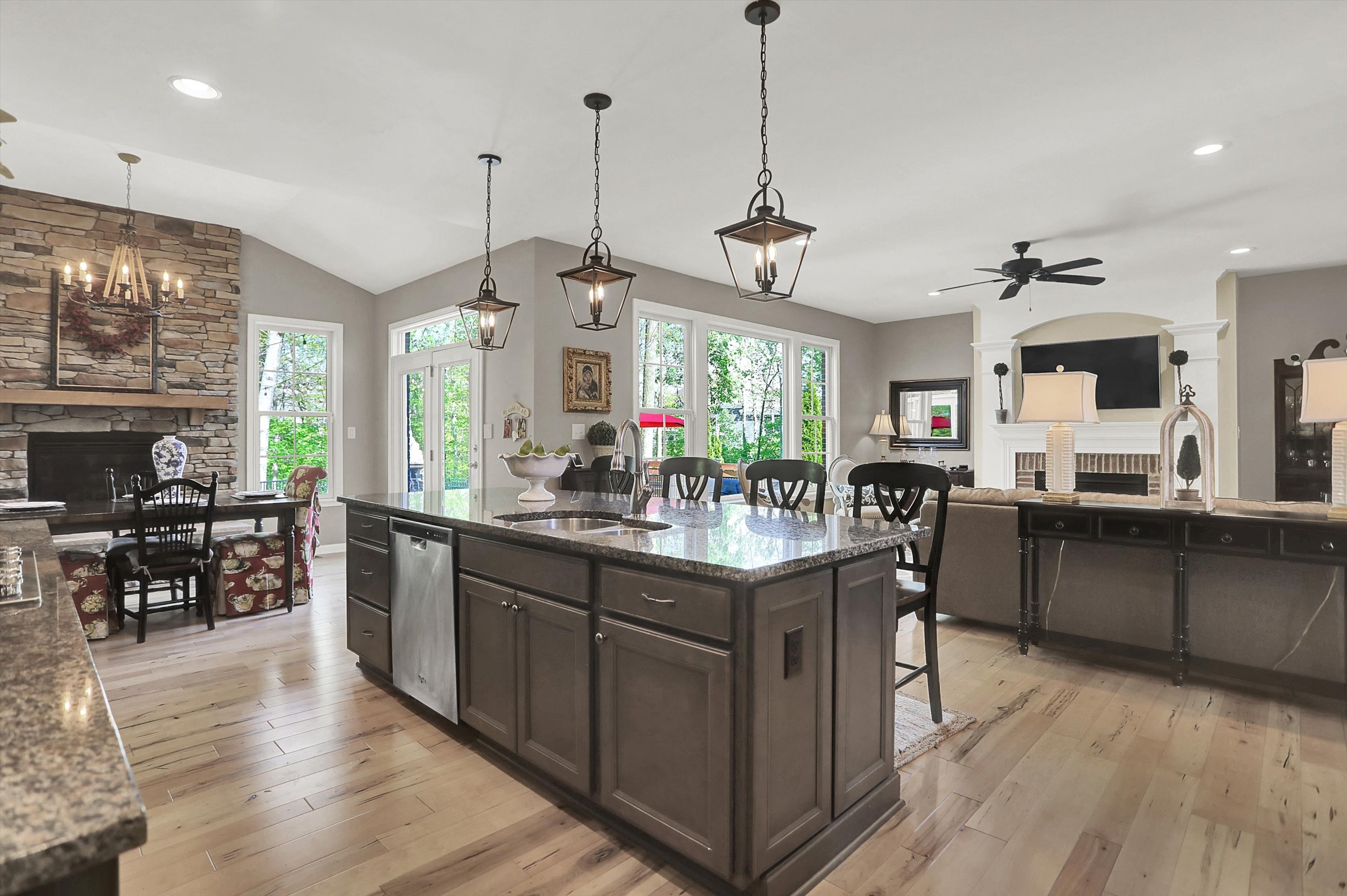 12558 Hidden Spring Cove Fishers, IN 46037 - Photo 15 of 55 Gallery Image 15