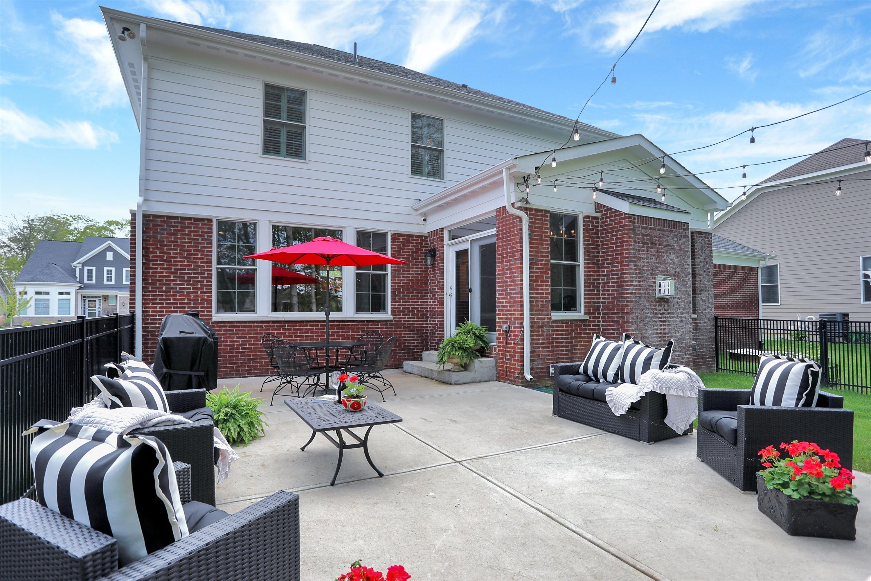 12558 Hidden Spring Cove Fishers, IN 46037 - Photo 4 of 55 Gallery Image 4