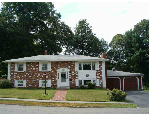 17 Worcester Road Peabody, MA 01960 - Photo 1 of 4 Gallery Image 1