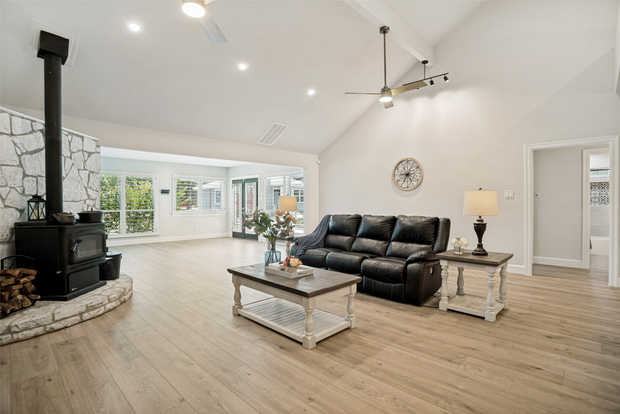 190 Young Ranch Road Georgetown, TX 78633 - Photo 3 of 39 Gallery Image 3