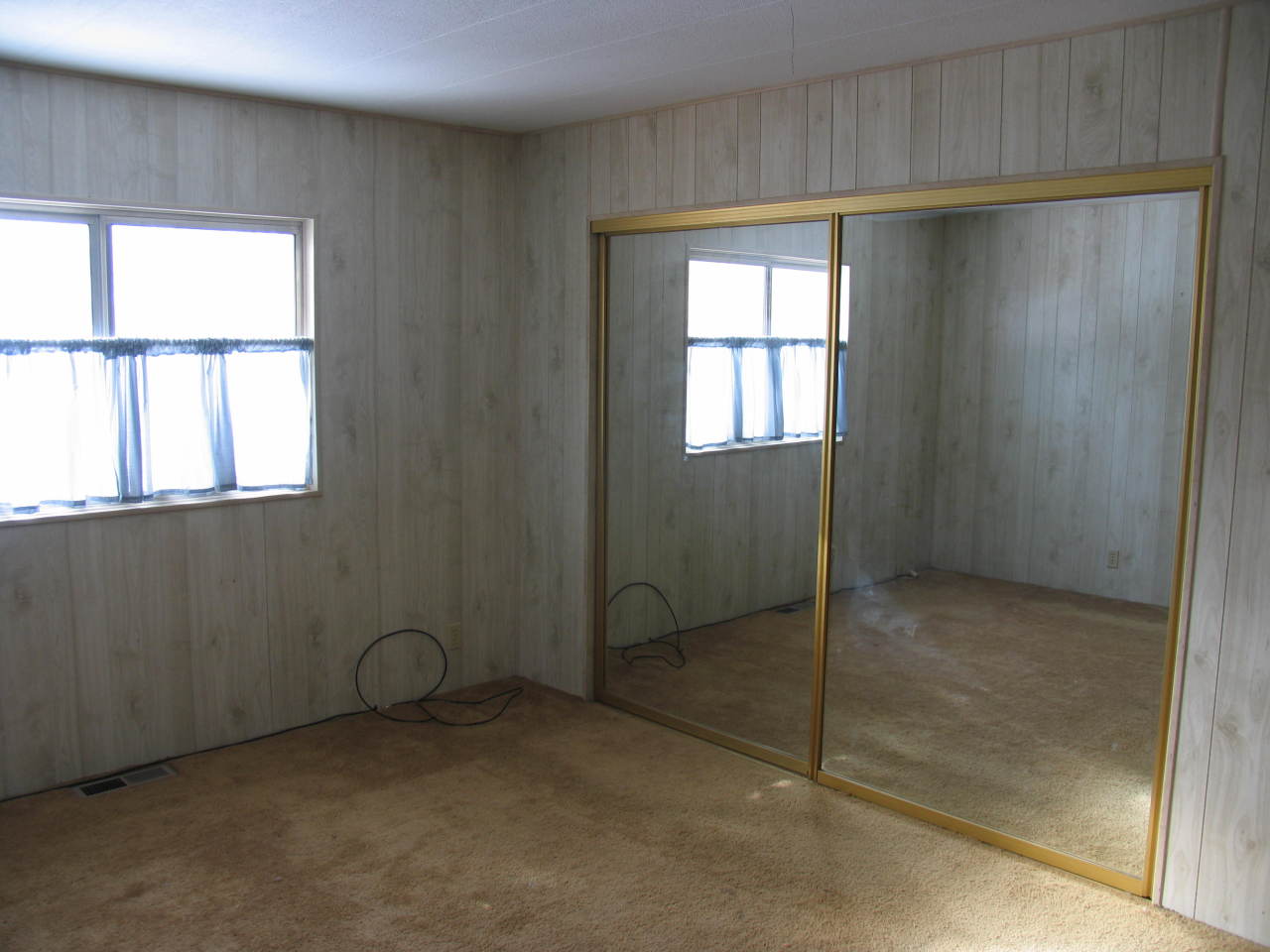 552850 Day Road McArthur, CA 96056 - Photo 11 of 20 Master Bedroom