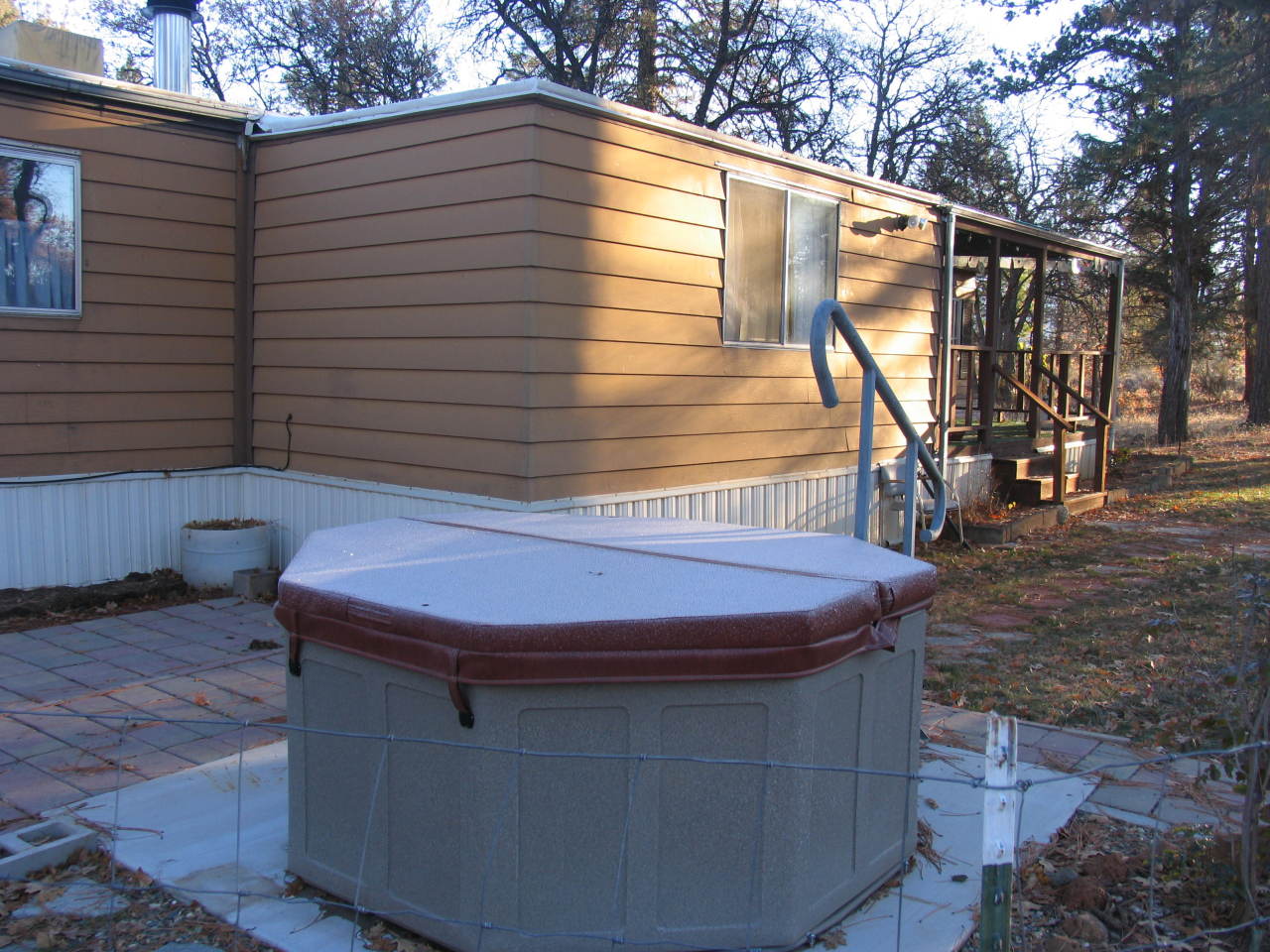 552850 Day Road McArthur, CA 96056 - Photo 5 of 20 Hot tub