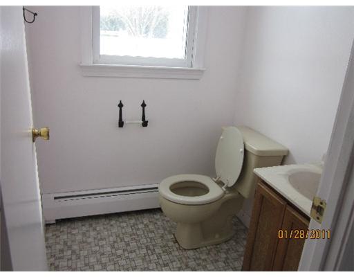 10 Meeting House Road Lincoln, RI 02865 - Photo 9 of 12 Bathroom.