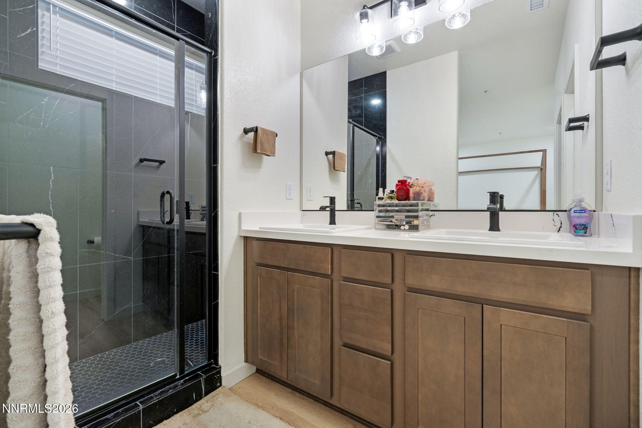 176 Rissone Lane Reno, NV 89503 - Photo 14 of 24 Primary Bathroom