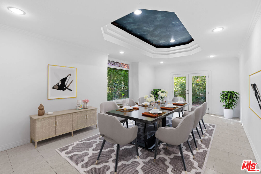 2202 Stunt Road Calabasas, CA 91302 - Photo 5 of 25 Gallery Image 5