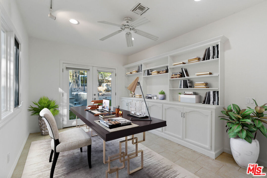 2202 Stunt Road Calabasas, CA 91302 - Photo 10 of 25 Gallery Image 10