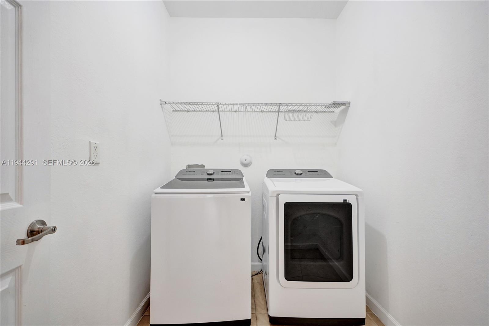 3504 West 94th Street Hialeah, FL 33018 - Photo 48 of 61 a utility room with dryer and washer