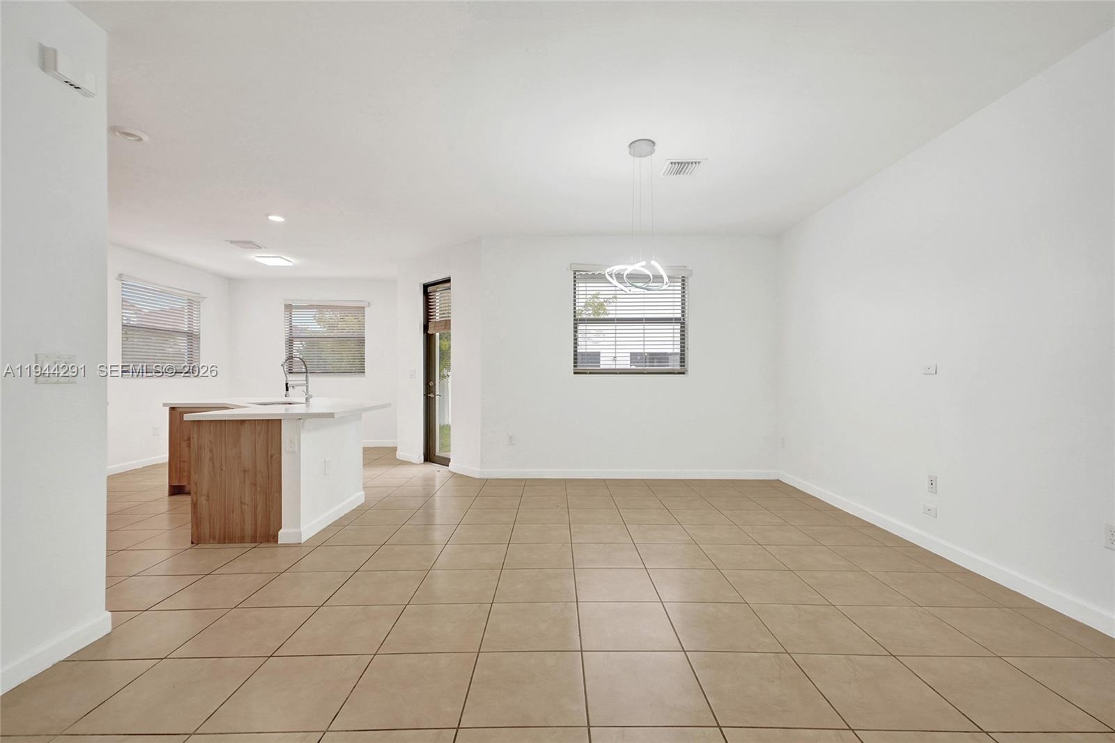 3504 West 94th Street Hialeah, FL 33018 - Photo 10 of 61