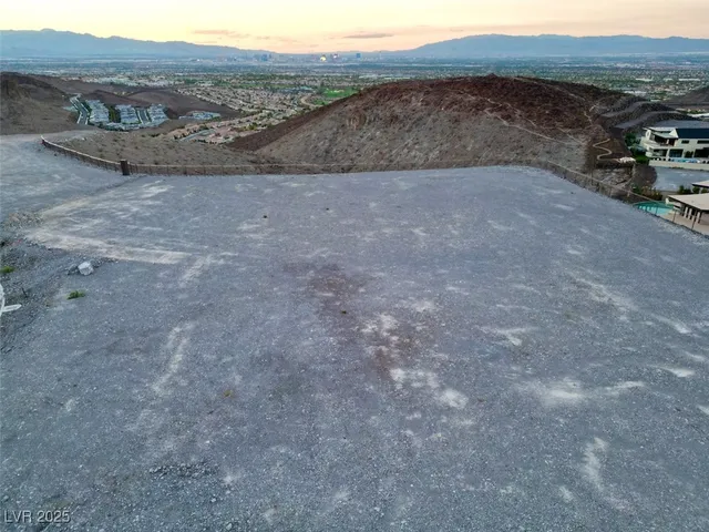 $4,499,000 | 2 Highcrest Court, Henderson, NV 89012