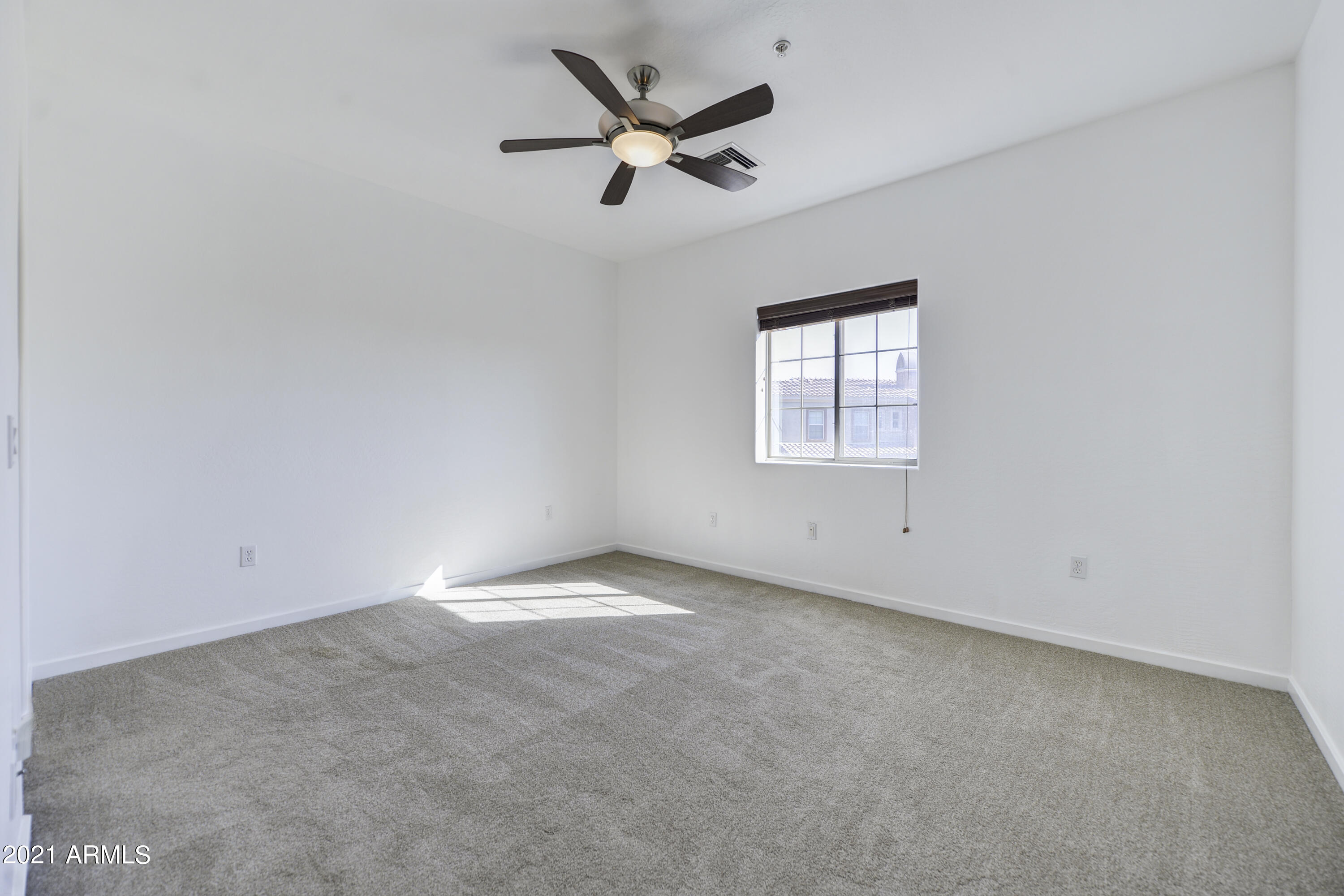 3935 East Rough Rider Road, Unit 1363 Phoenix, AZ 85050 - Photo 20 of 40 017_Master