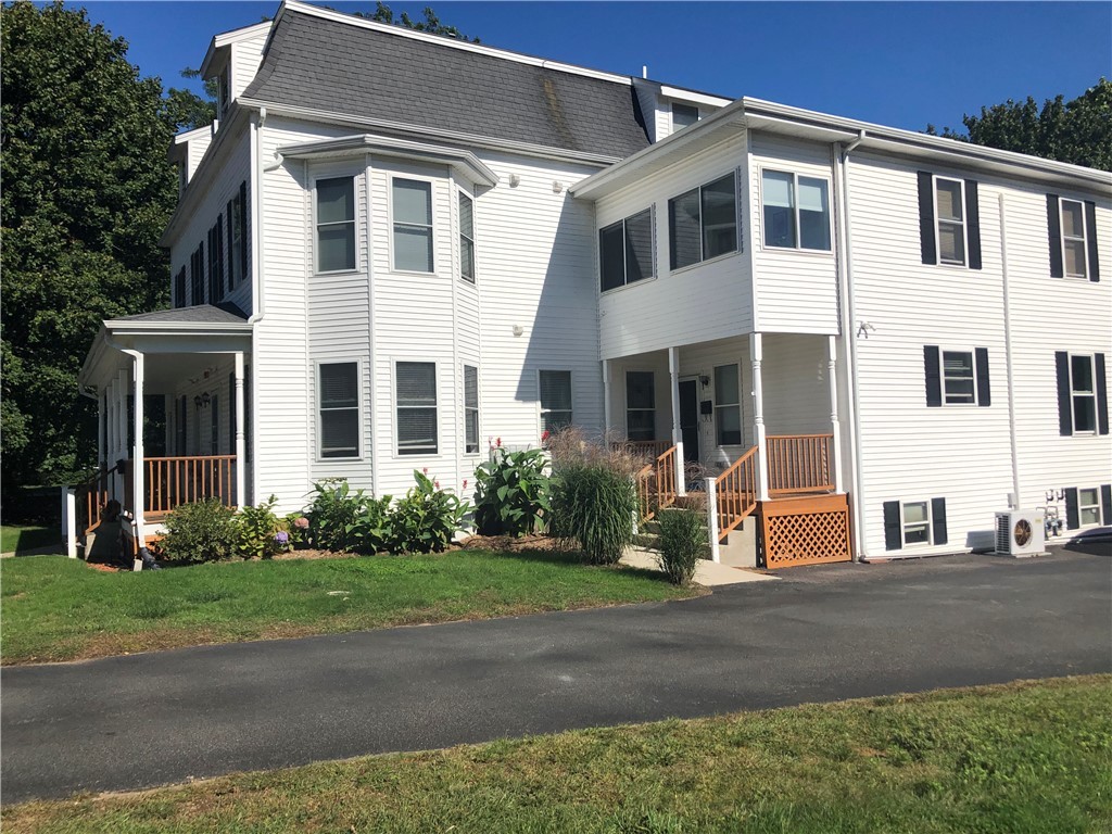 145 High Street, Unit B Westerly, RI 02891 - Photo 3 of 21