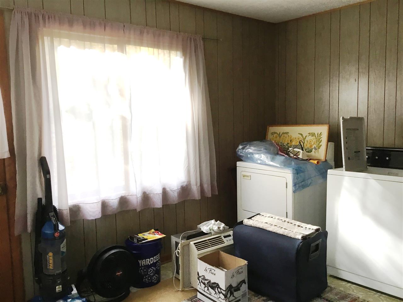 1501 North Setterbo Road Suttons Bay, MI 49682 - Photo 21 of 45 1854514-20.JPG