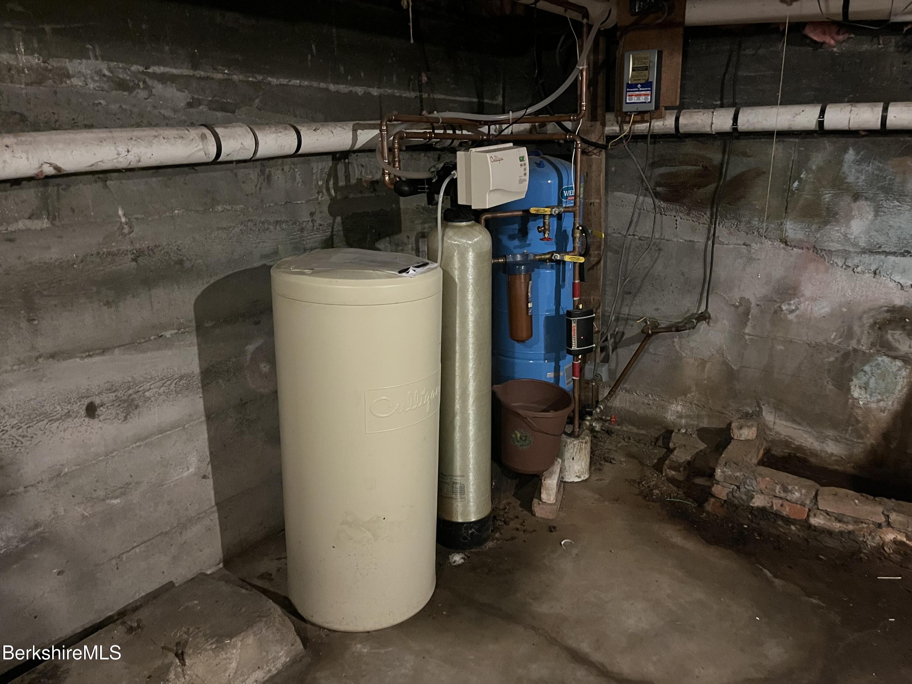 485 Golden Hill Road Lee, MA 01238 - Photo 41 of 41 Well Eq