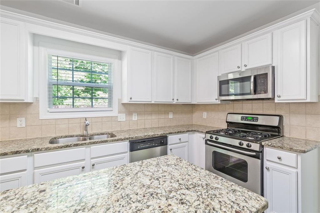 4353 Pond Edge Road Southwest Snellville, GA 30039 - Photo 14 of 30