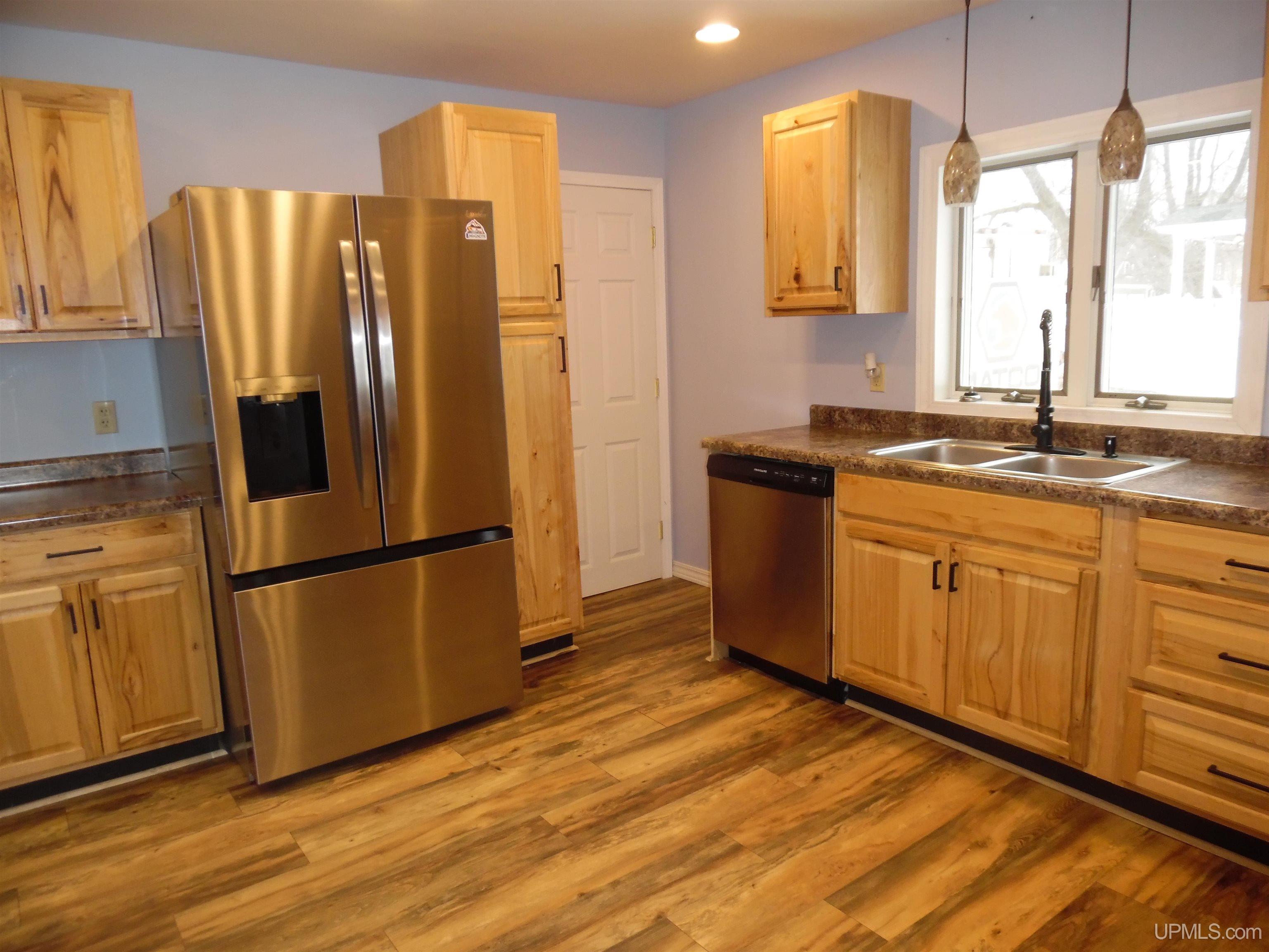 440 Kearsarge Street Laurium, MI 49913 - Photo 11 of 38