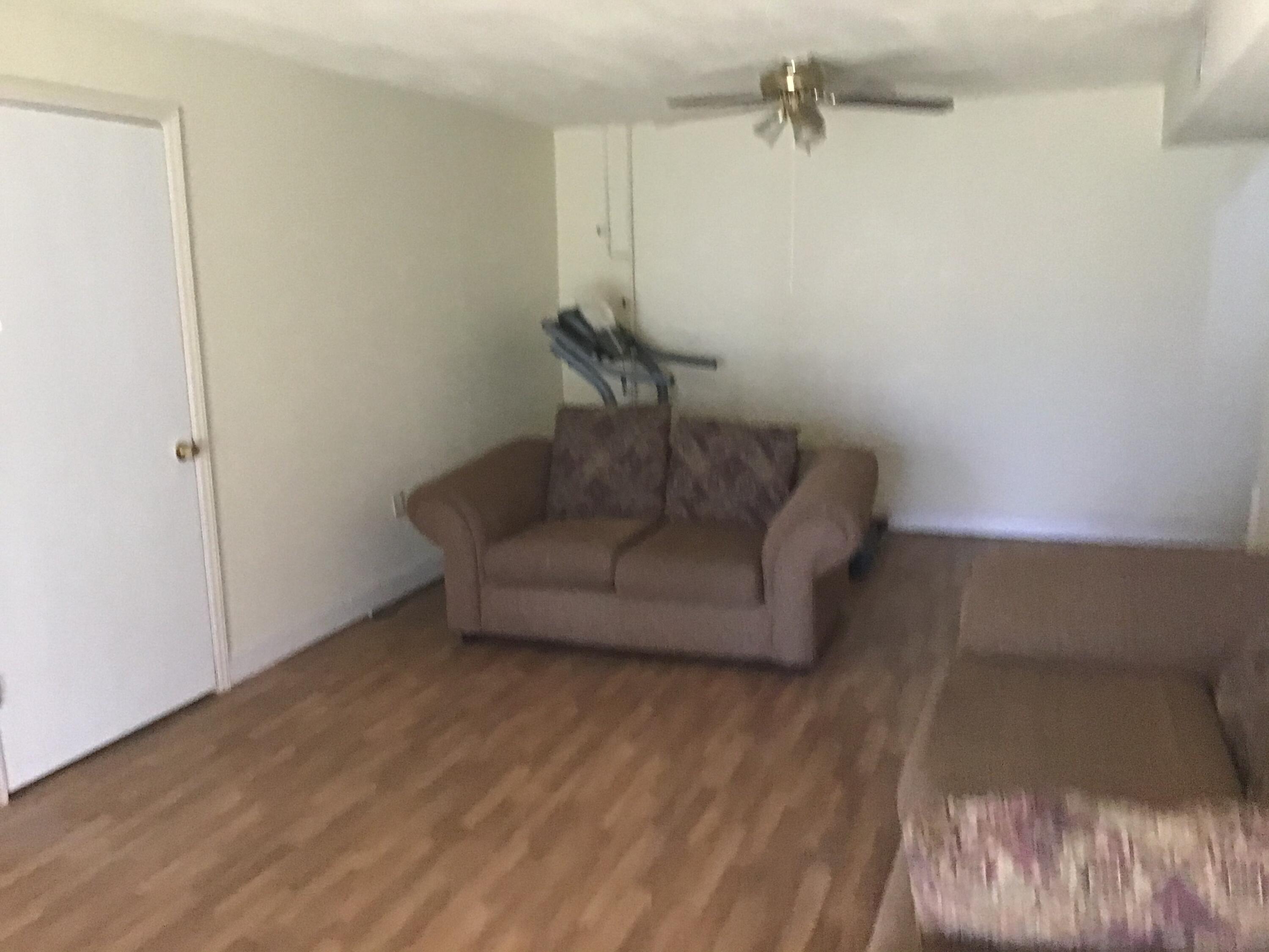 5306 Huntridge Road Roanoke, VA 24012 - Photo 16 of 18 AFFD6A5C-0F2D-4851-B439-CF40CF84030A