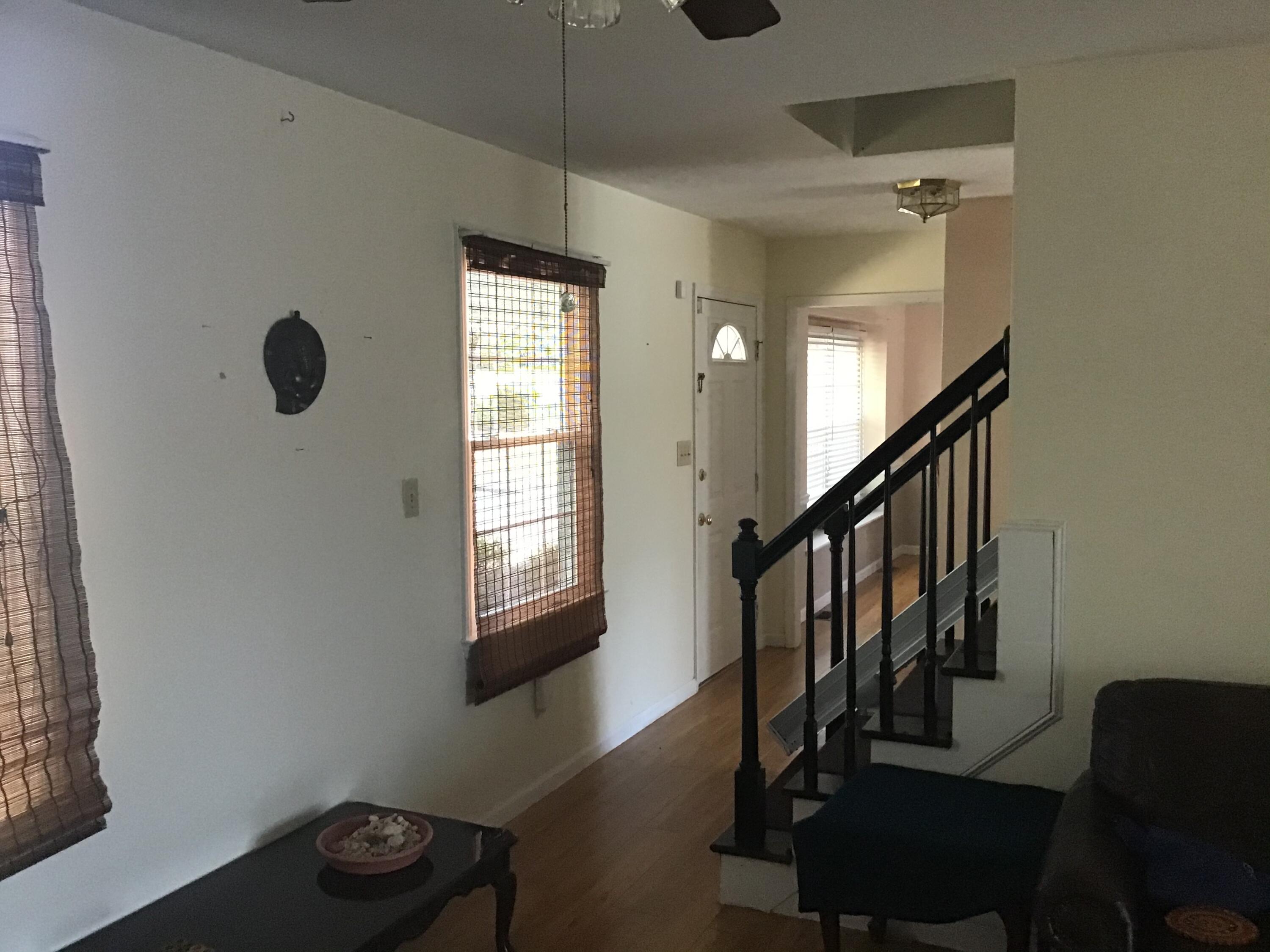 5306 Huntridge Road Roanoke, VA 24012 - Photo 7 of 18 24147753-EBA2-4DA1-A277-83550F567EE5