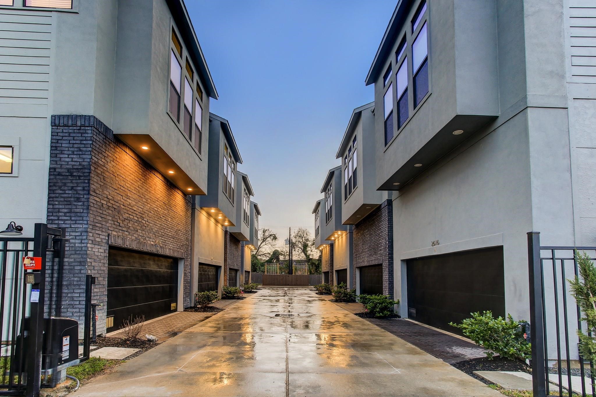 2616 Riverside Drive, Unit K Houston, TX 77004 - Photo 30 of 31