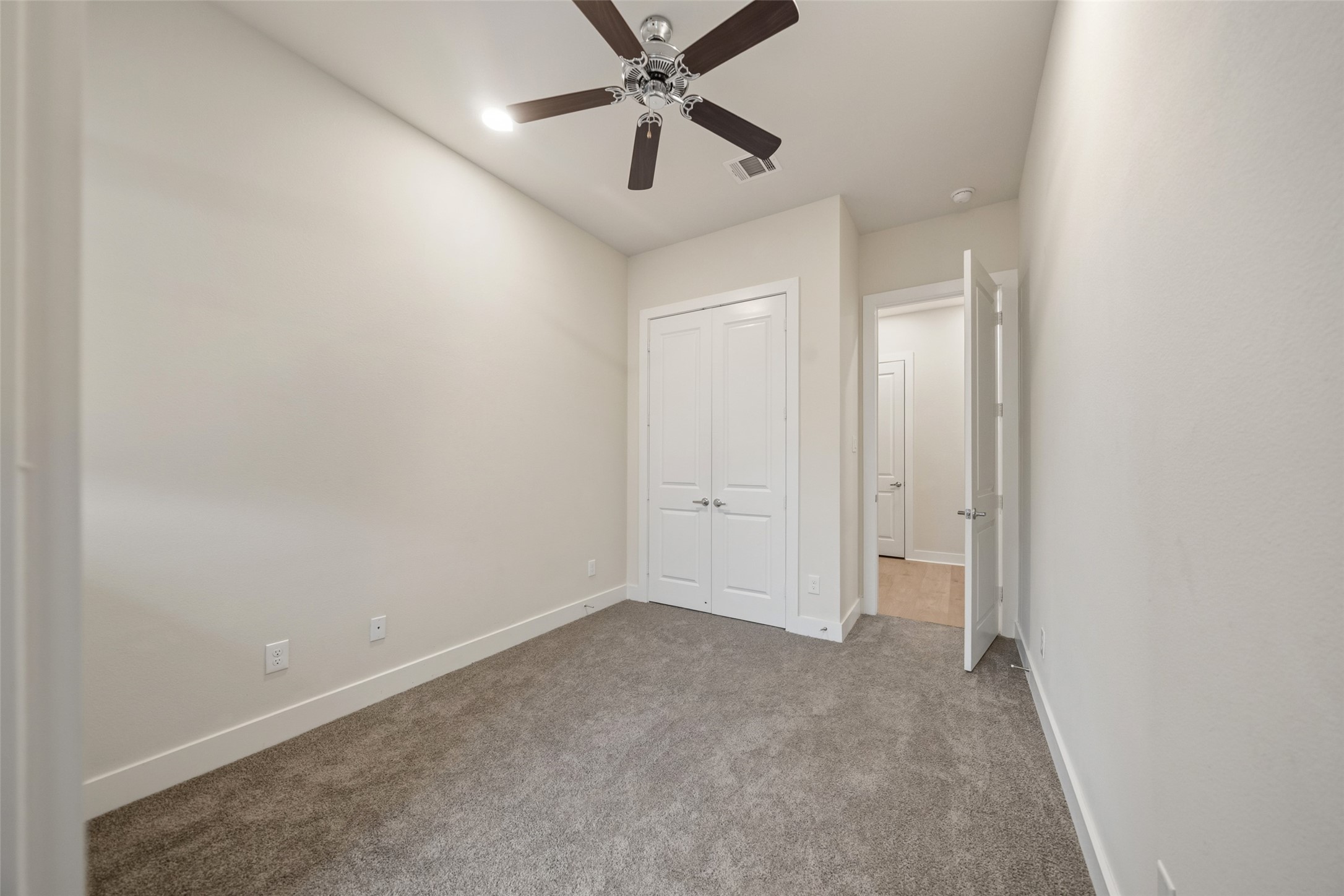 2616 Riverside Drive, Unit K Houston, TX 77004 - Photo 8 of 31