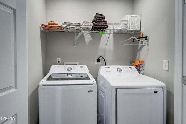 $320,000 | 700 A Johnson Avenue, Elizabethton, TN 37643