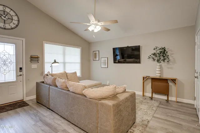 $320,000 | 700 A Johnson Avenue, Elizabethton, TN 37643