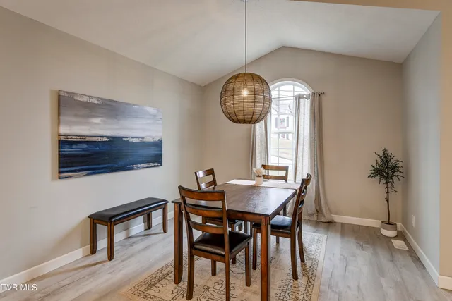 $320,000 | 700 A Johnson Avenue, Elizabethton, TN 37643