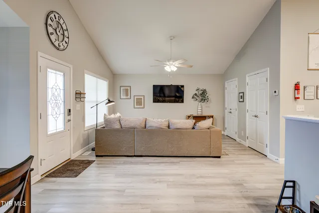 $320,000 | 700 A Johnson Avenue, Elizabethton, TN 37643