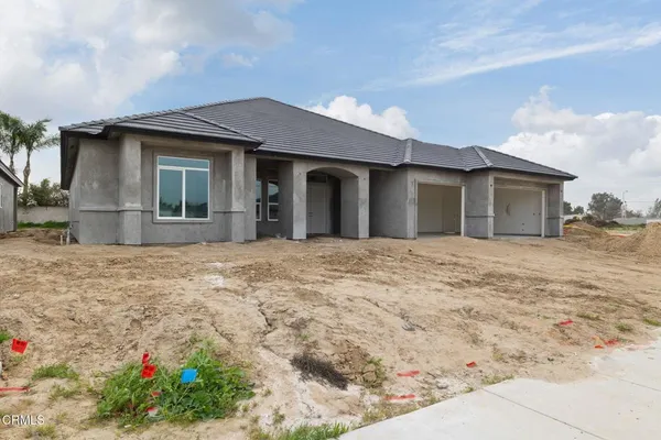 $890,990 | 13562 Velma Pearl Way, Lamont, CA 93241