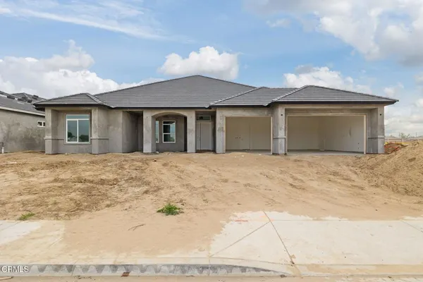 $890,990 | 13562 Velma Pearl Way, Lamont, CA 93241
