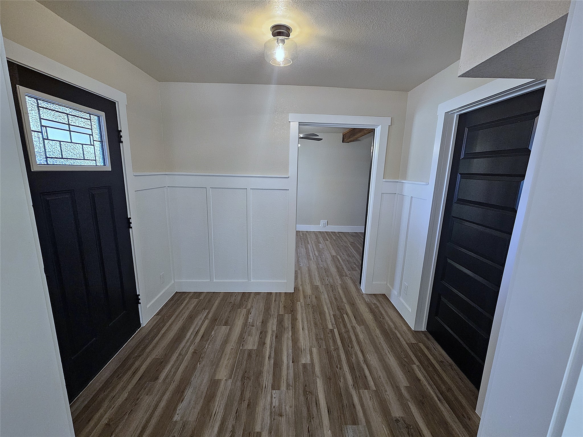 917 East Myrtle Street Angleton, TX 77515 - Photo 3 of 22