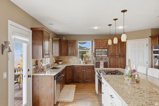 2806 Maple Cove Lane Bountiful, UT 84010 - Photo 19 of 71