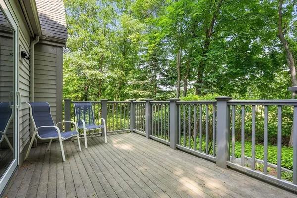 $1,850,000 | 16 Livermore Lane, Weston, MA 02493