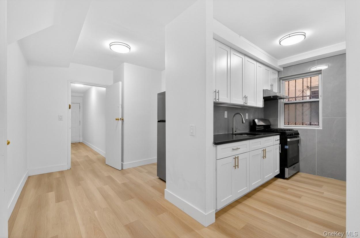 96-28 41st Avenue Queens, NY 11368 - Photo 5 of 28