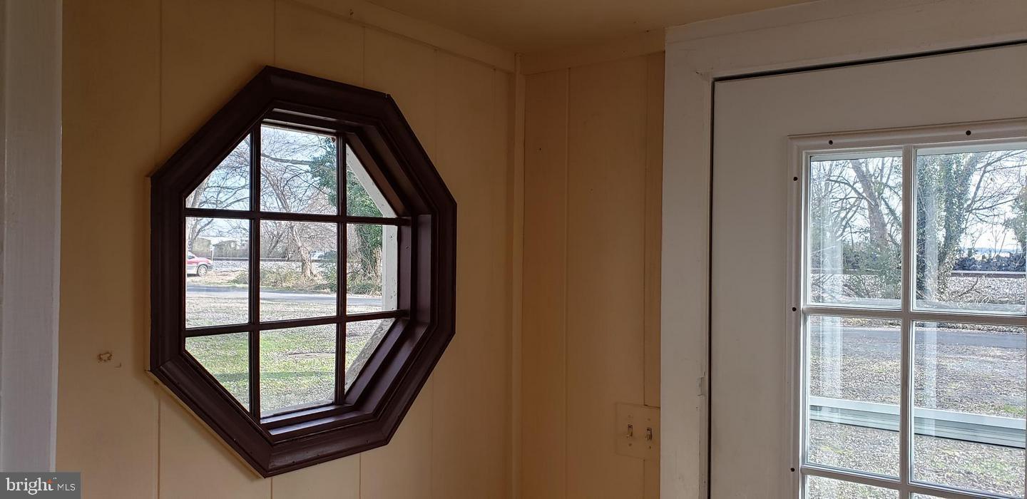 10558 Rogues Road Midland, VA 22728 - Photo 23 of 25 Gallery Image 23