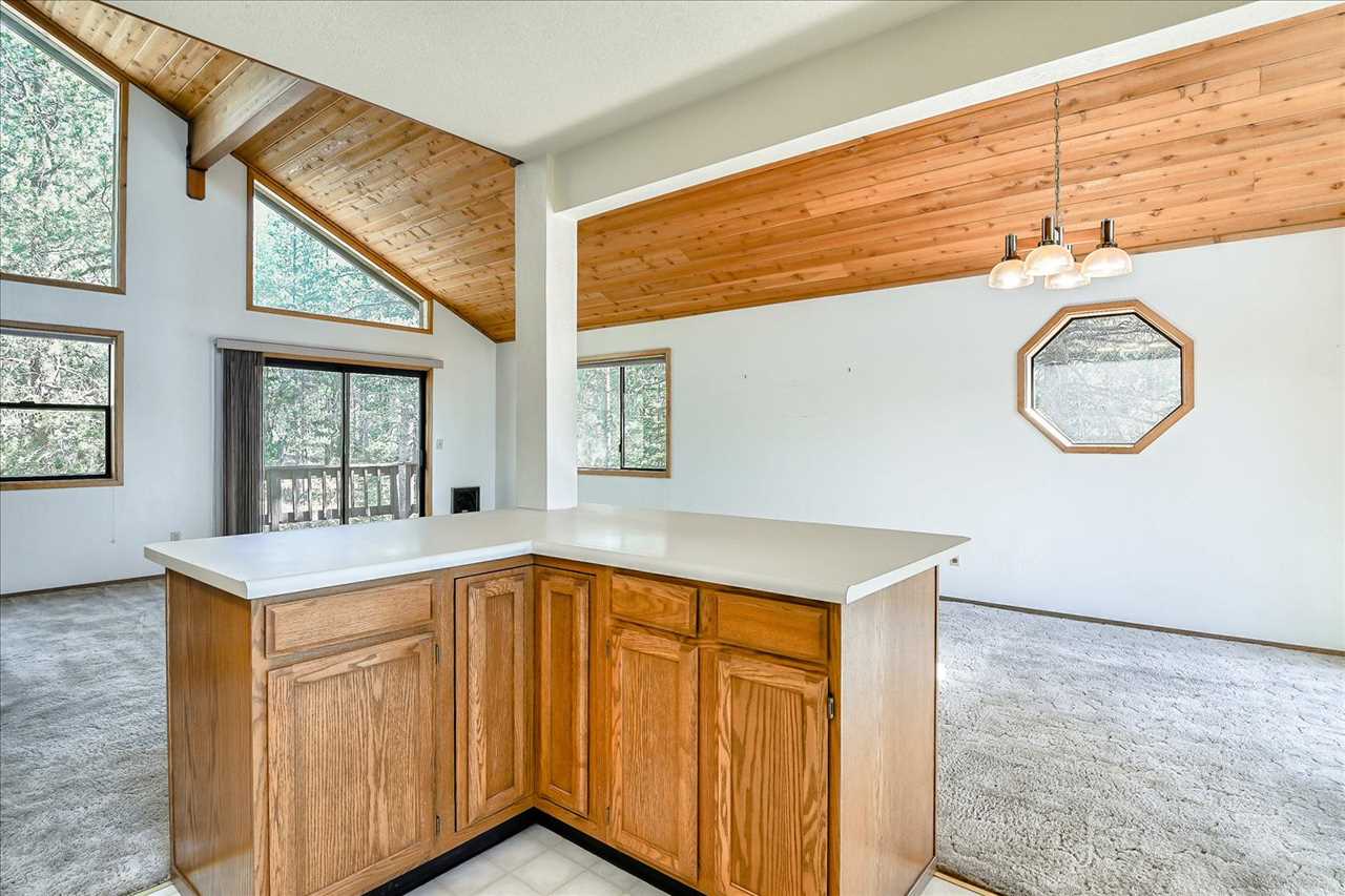 11675 Bennett Flat Road Truckee, CA 96161 - Photo 5 of 19 Gallery Image 5