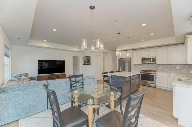 $414,500 | 257 Masters Drive, Addison, IL 60101