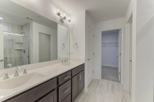 $414,500 | 257 Masters Drive, Addison, IL 60101