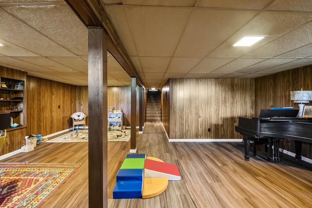 2 Little Street Easthampton, MA 01027 - Photo 18 of 27