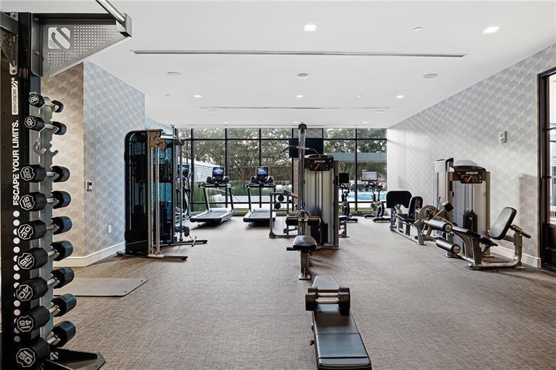 2520 Peachtree Road Northwest, Unit 403 Atlanta, GA 30305 - Photo 41 of 52 a view of a room with gym equipment