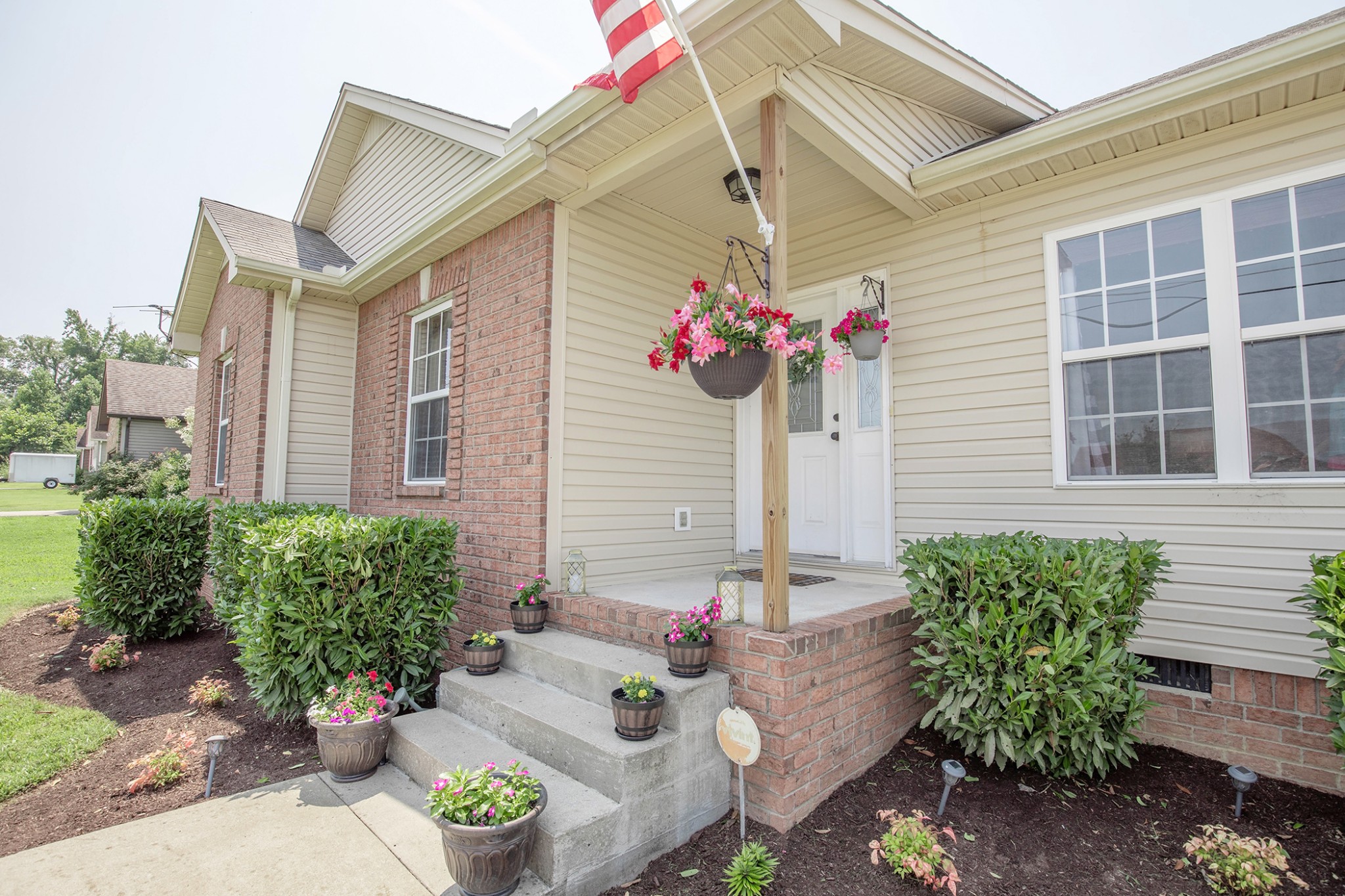 148 Filly Lane Springfield, TN 37172 - Photo 2 of 33 a front view of a house