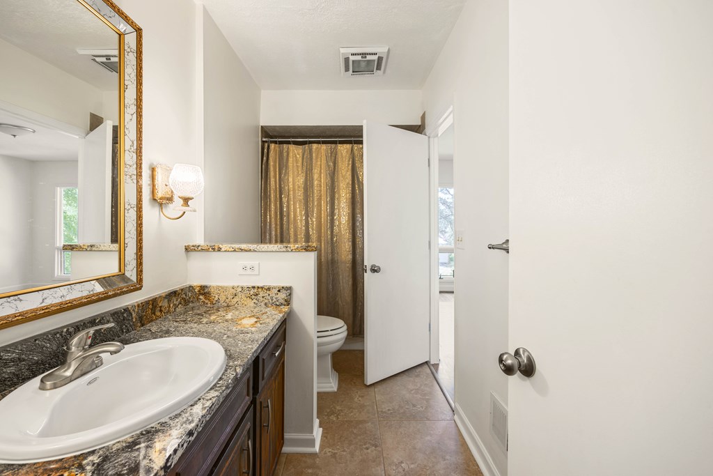 6129 Cape Cod Court Columbus, GA 31904 - Photo 19 of 39 Bathroom 2