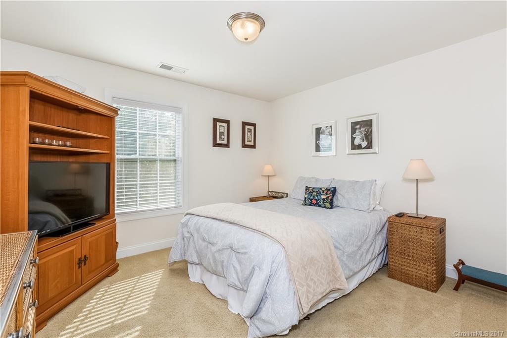 4305 Bright Road, Unit 193 Charlotte, NC 28214 - Photo 18 of 24 Gallery Image 18